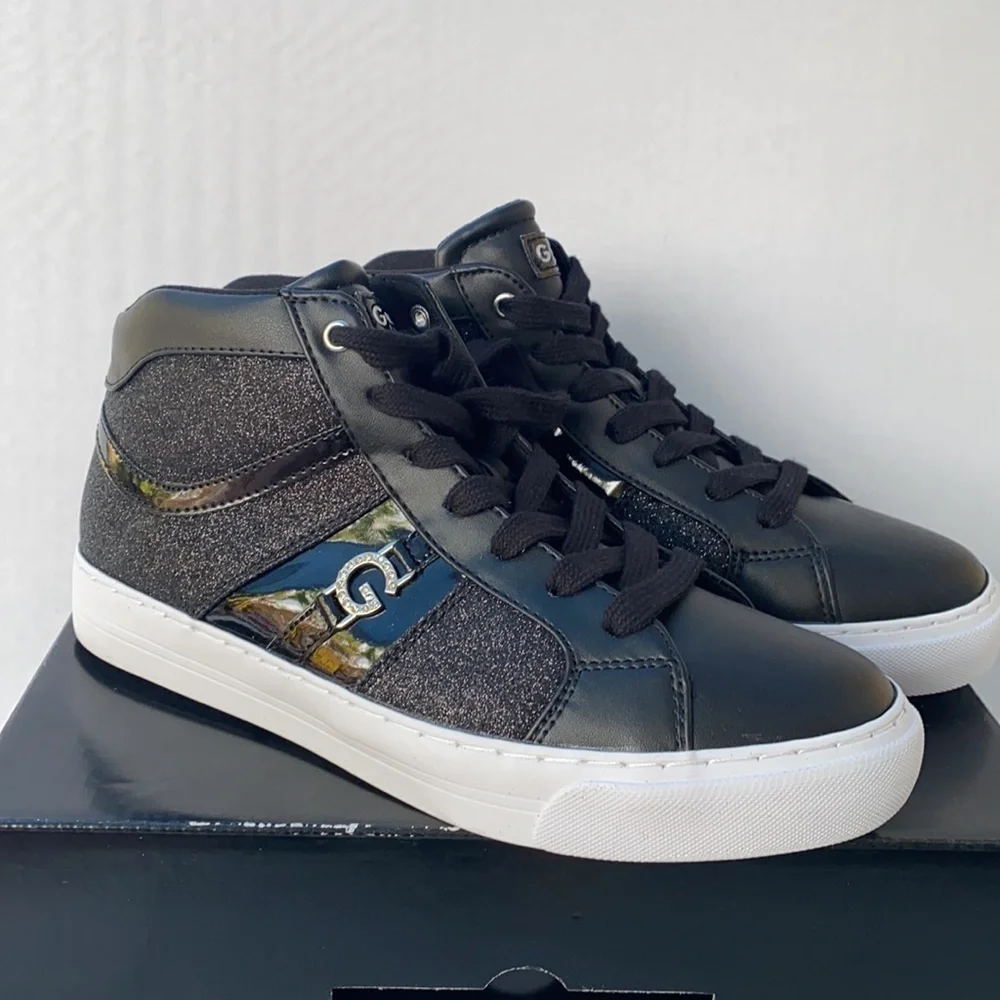 New G by GUESS Gettie Glitter Sneakers SZ 9